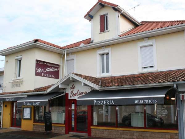 HOTEL** RESTAURANT LES ITALIENS